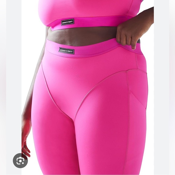 Savage X Fenty LINEUP LOW-IMPACT SPORTS BRA and leggings set - Picture 3 of 11